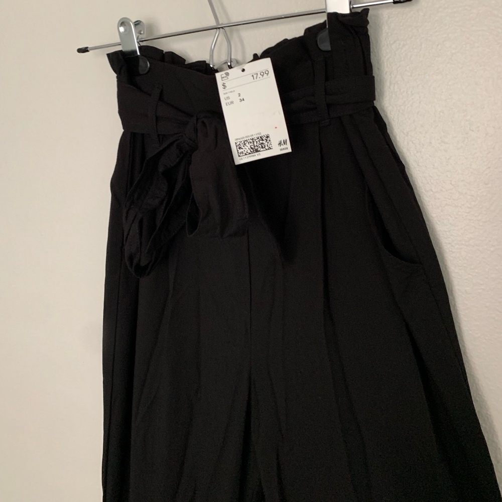 Black Paper Bag Trousers Size 2 NWT